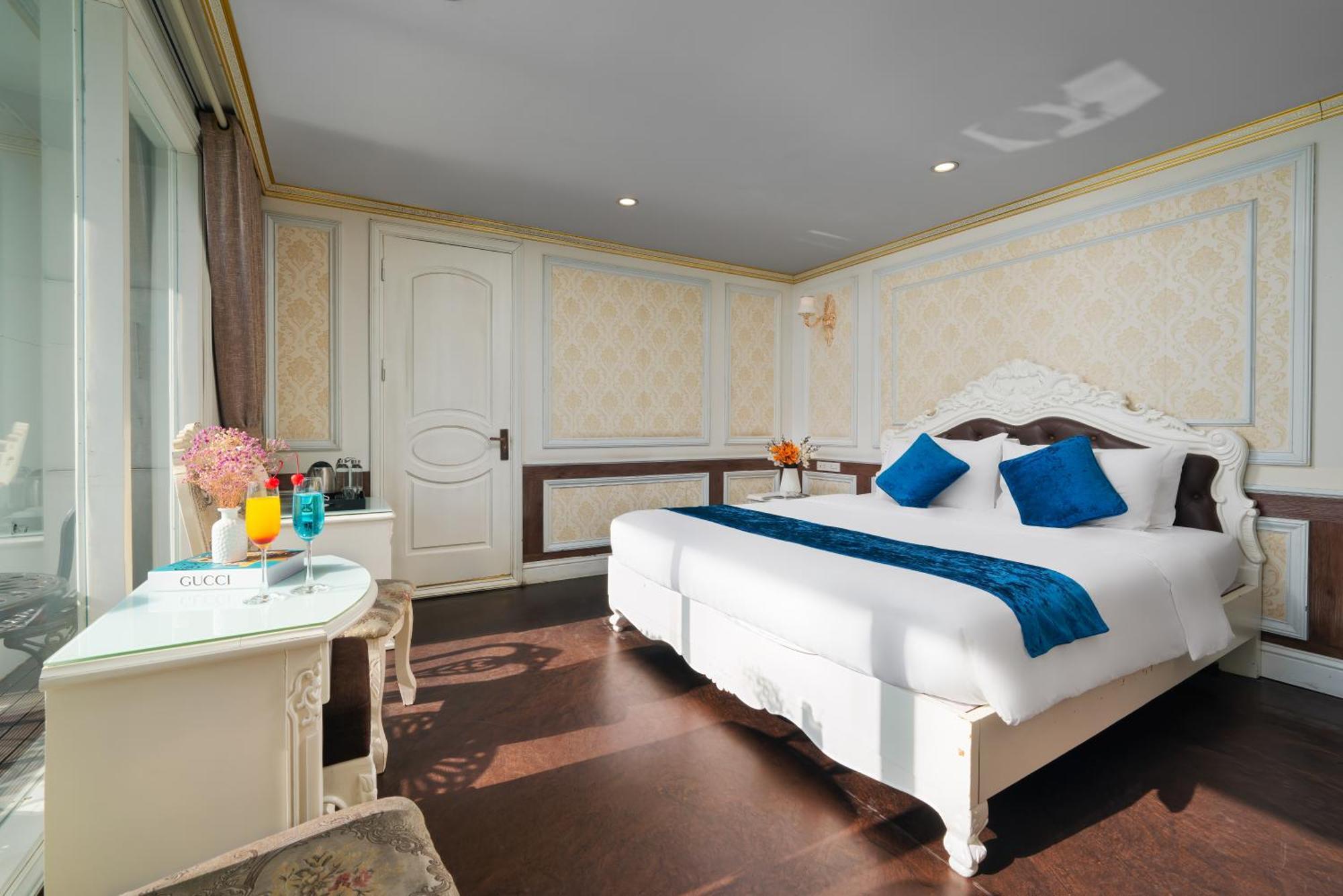Halong Aquamarine Royal Cruise Hotell Ha Long Exteriör bild